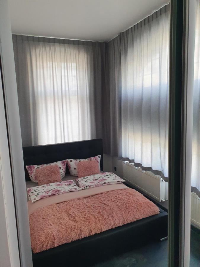 Apartament Sto Metrow Od Morza Świnoujście Buitenkant foto